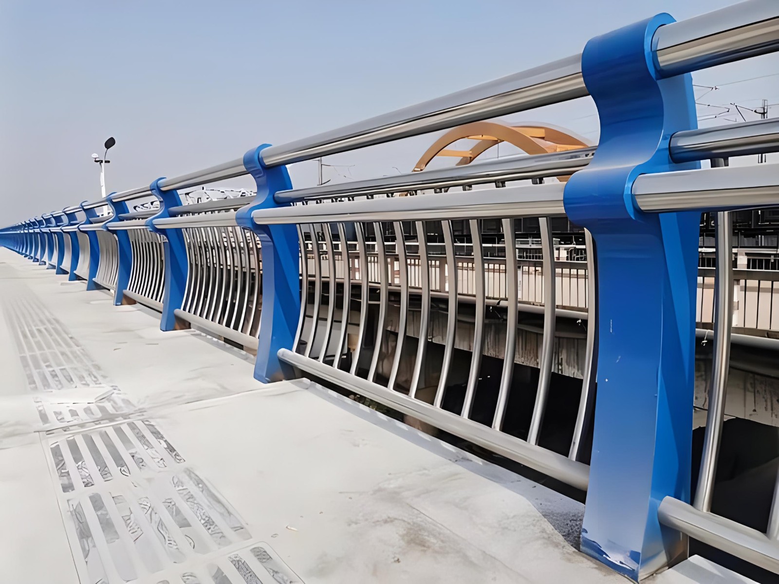 徐州不锈钢复合管护栏制造工艺要求及其重要性